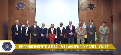 Reconocimiento a Gral. José Villavisencio y Cnel. Wilfredo Valle