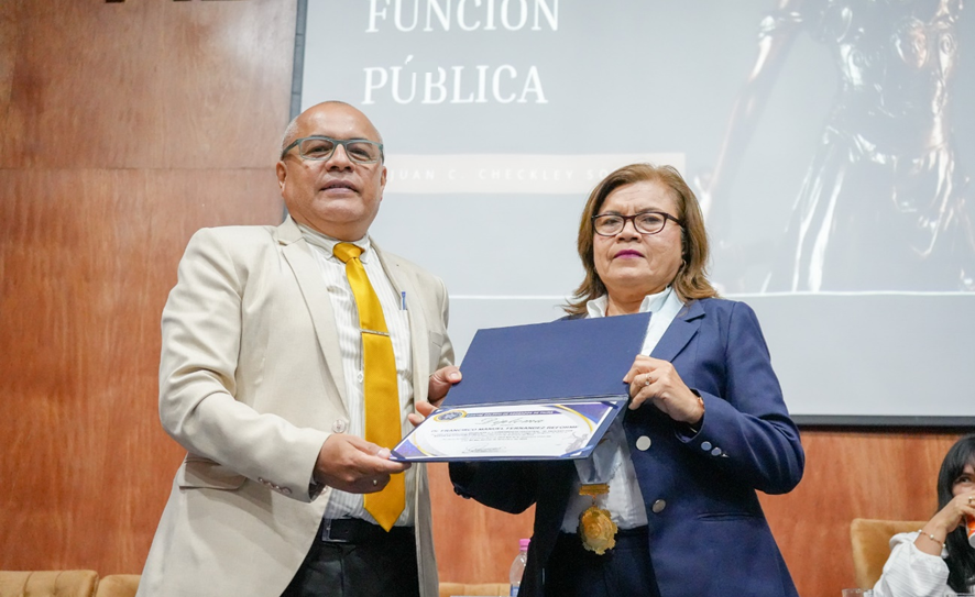 CONFERENCIA MAGISTRAL3